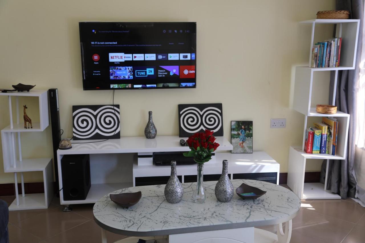 Pearl Lulu Modern Bnb Homestay Νταρ ες Σαλάμ Εξωτερικό φωτογραφία