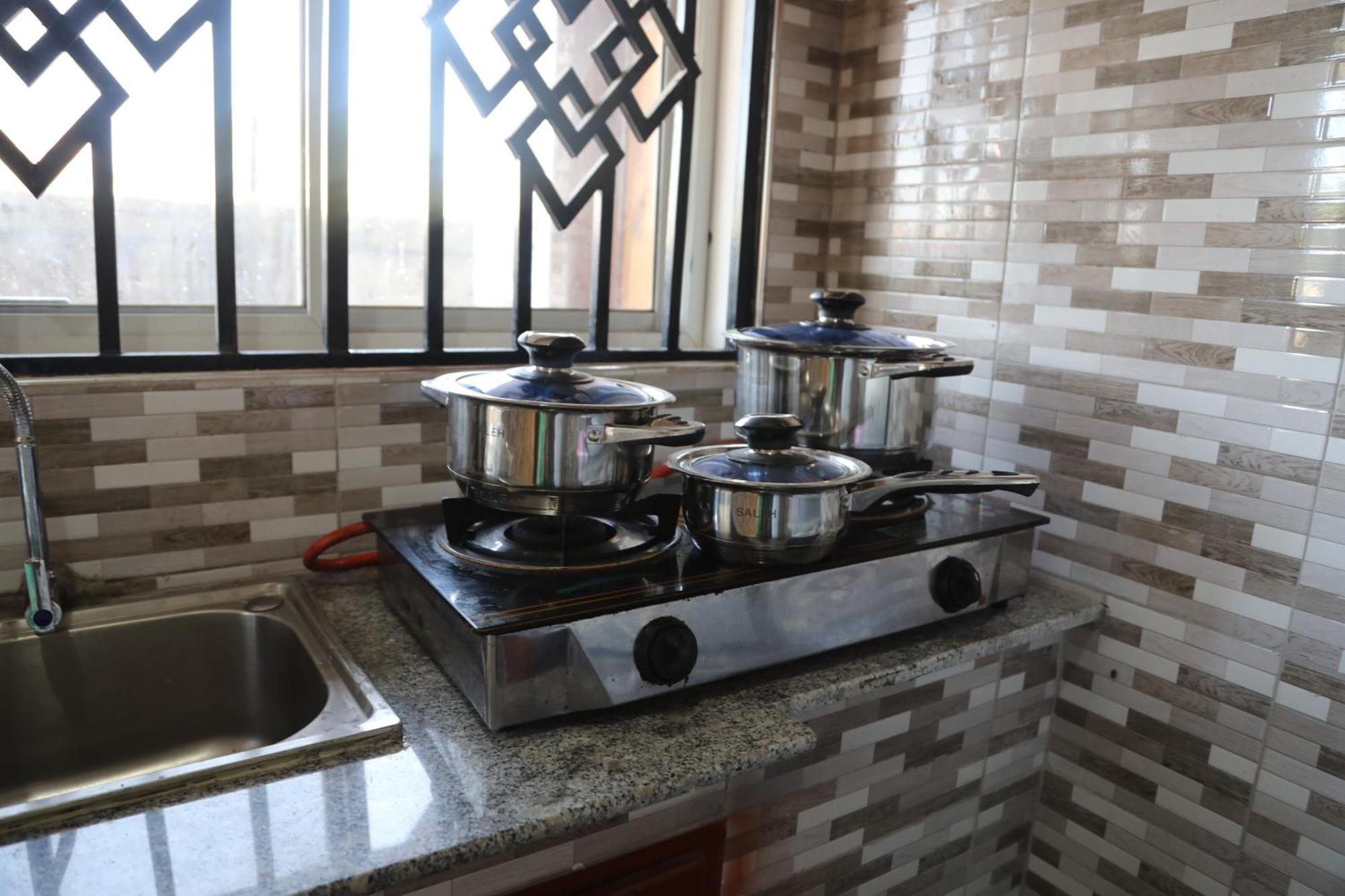Pearl Lulu Modern Bnb Homestay Νταρ ες Σαλάμ Εξωτερικό φωτογραφία