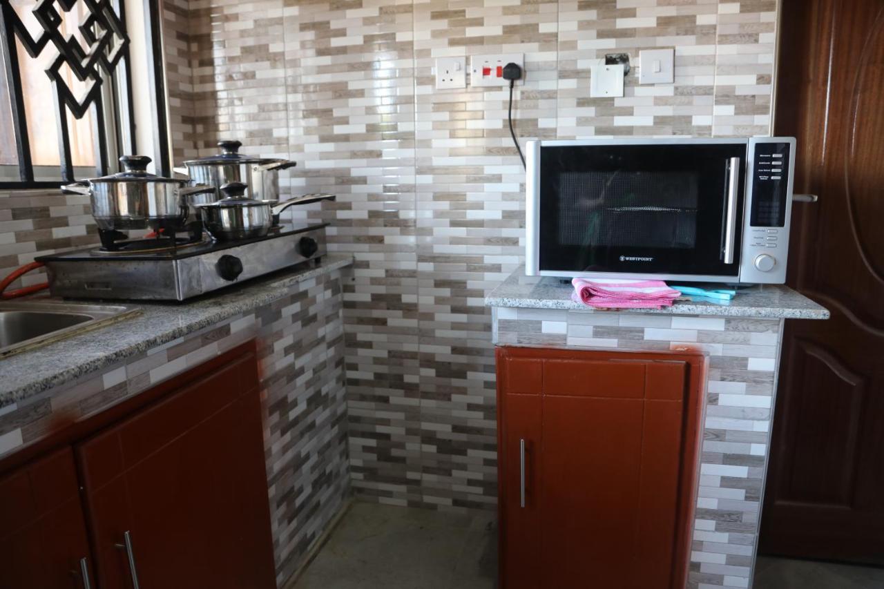 Pearl Lulu Modern Bnb Homestay Νταρ ες Σαλάμ Εξωτερικό φωτογραφία