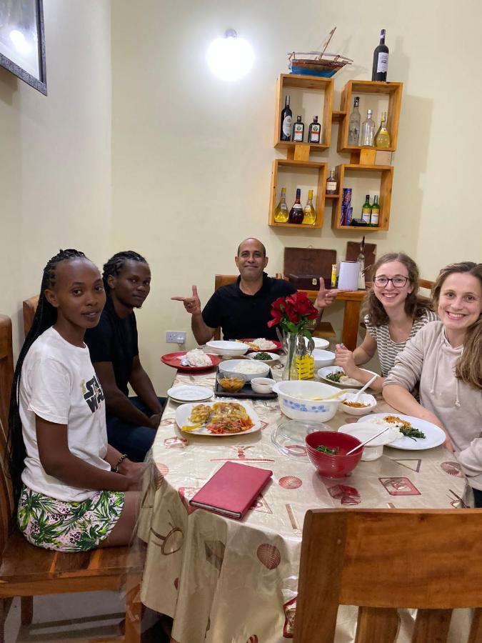 Pearl Lulu Modern Bnb Homestay Νταρ ες Σαλάμ Εξωτερικό φωτογραφία