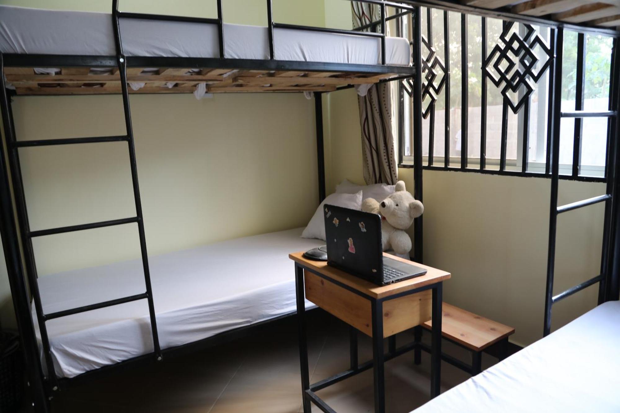 Pearl Lulu Modern Bnb Homestay Νταρ ες Σαλάμ Δωμάτιο φωτογραφία